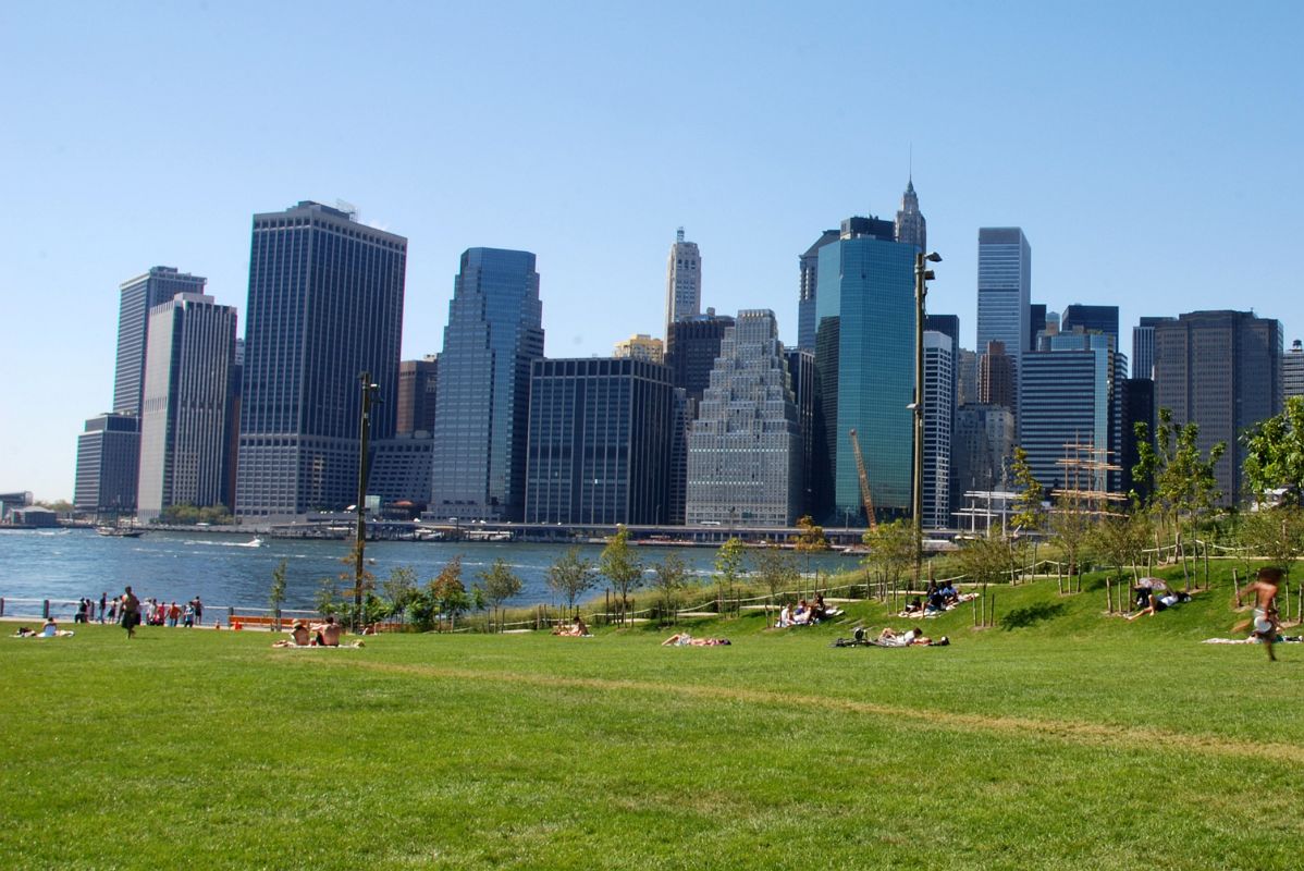 21 New York Financial District 55 Water St, One Financial Square, 120 Wall St, Maiden Lane Tower, One Chase Manhattan Plaza From Brooklyn Heights Lawn